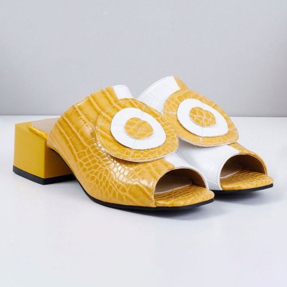 NIB Yellow Embellished Snake-Embossed Sandal